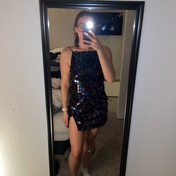 Motel rocks, high neck, backless sequin dress! - Picture 1 of 7